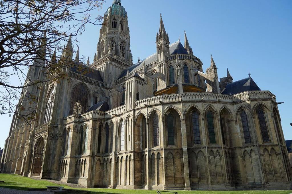 Maison De Ville Chaleureuse Au Coeur De Bayeux Zewnętrze zdjęcie